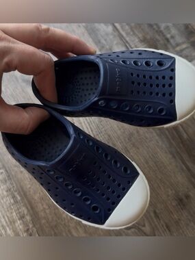 Native Toddler size 5c